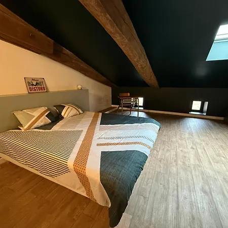 Familial Accès Piscine Intérieure Chauffée Appartement *